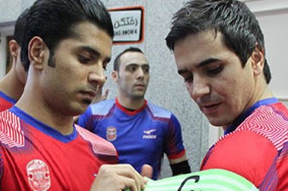 کشاورز آماده شروع لیگ برتر فوتسال هستیم در بلاتکلیفی به سر می بریم