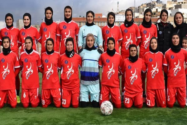 گزارش ویژه در اردوی تیم بانوان وچان کردستان چه خبر است جدایی به خاطر بازوبند کاپیتانی