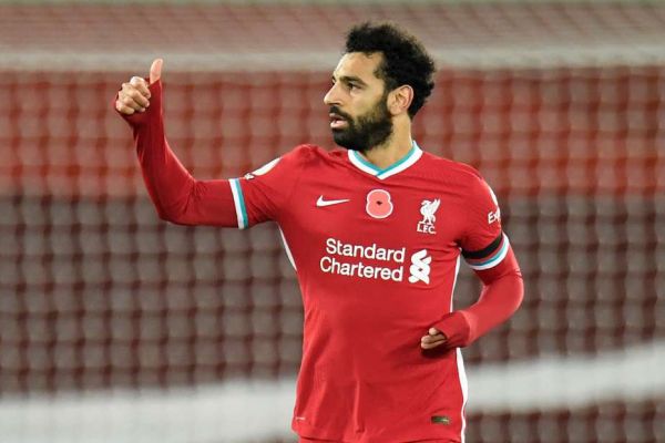 خشم هواداران رقیب صلاح شیرجه زد تا پنالتی بگیرد