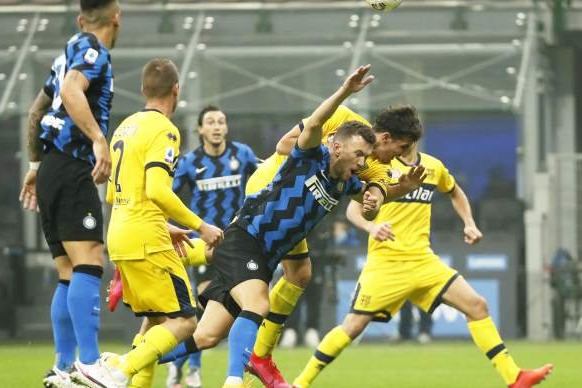  مدیر اینتر و اعتراض تند به داوری  بی‌عدالتی و نابرابری