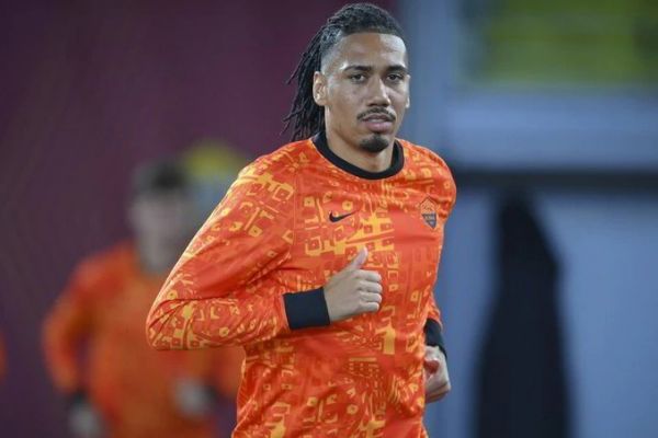 سرمربی رم اسمالینگ رهبر تیم رم است