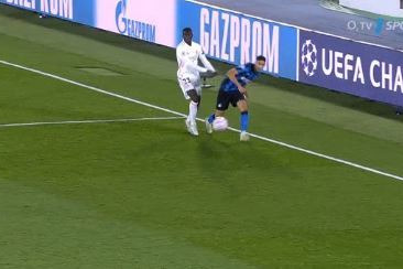  برسی صحنه مهم داوری توسط مارکا؛ گل اول رئال مادرید صحیح بود