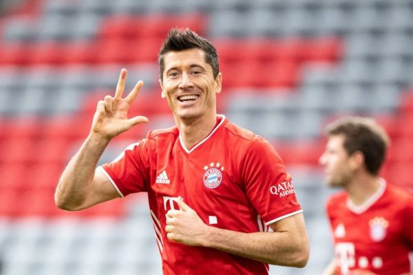 رکورد جدید لواندوفسکی با گلزنی مقابل دورتموند