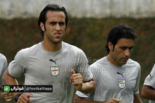  نوستالژی  تصاویری از علی کریمی در ادوار مختلف به مناسبت سالروز تولد وی