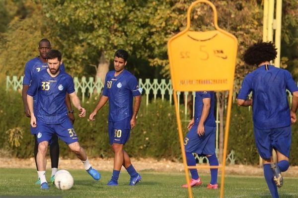  گزارش تمرین استقلال  غیبت ۲ بازیکن مشکوک به کرونا در تمرین امروز استقلال