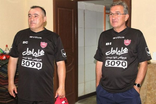 سرتن چوک دریافت طلب خود را تایید کرد