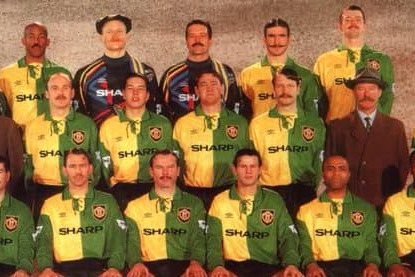 نوستالژی رونمایی از لباس سوم منچستر یونایتد در اولین دوره لیگ برتر