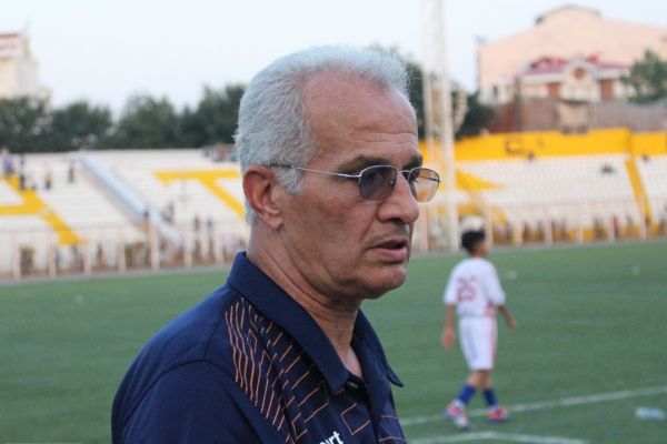 جهانپور درخواست بازی هجومی 90 دقیقهای از تیم ملی منطقی نیست