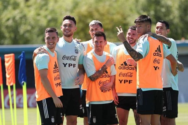 عکس ظاهر جدید لیونل مسی؛ ریشهایش را تراشید