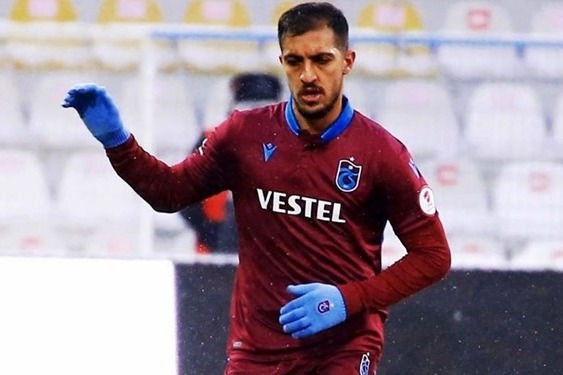  گزارش رسانه ترکیه از آینده حسینی  مدافع ایرانی در ترابزون می‌ماند