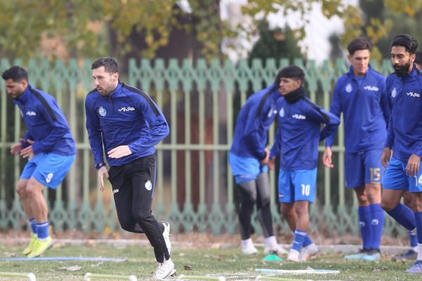 میلیچ فصل بعد هم در استقلال میماند