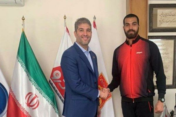 شهرخودرو دروازهبان جذب کرد