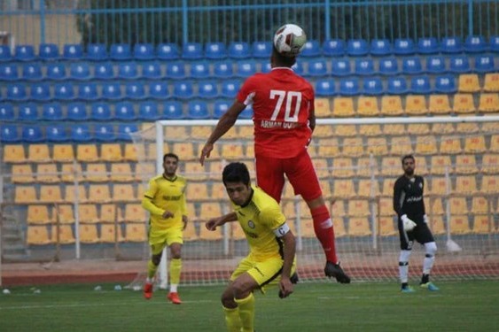  هفته اول لیگ دسته یک  توقف استقلال مقابل رایکای 10نفره  پیروزی پارس جنوبی در سیرجان و شکست خانگی ملوان