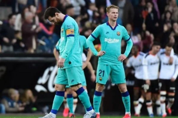 مسی و دی یونگ مقابل دیناموکیف بازی نمیکنند