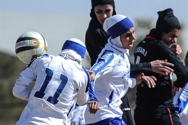 لیگ برتر فوتبال بانوان دغاغله نه بازیکن داشتیم و نه اسپانسر