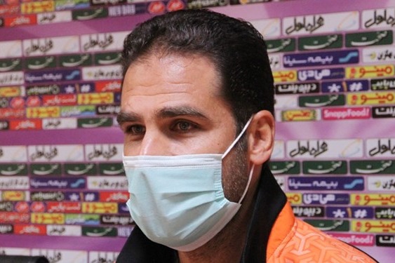 صادقی از مدیران ورزشگاه دستگردی گلایه دارم امیدوارم این بیانیهنویسی ها تمام شود