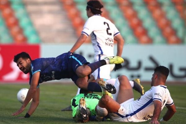  پیکان، استقلال را از مسیر خارج کرد  تیم فکری از رقیبان عقب افتاد