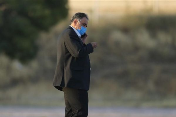  احمد مددی  پیکان مقابل ما اتوبوس چیده بود   پرتاب‌های دستی مدافع پیکان باید در گینس ثبت شود