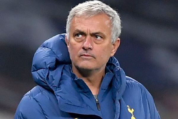  عصبانیت مورینیو  بعضی بازیکنانم انگیزه ندارند