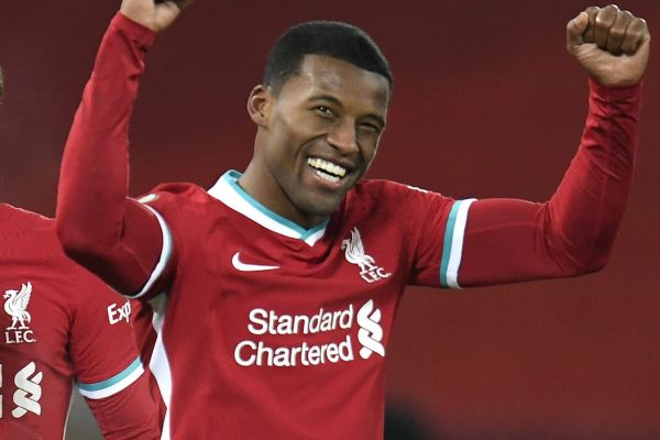 واینالدوم توپ را به زمین لیورپول انداخت منتظر حرکت آنها هستم