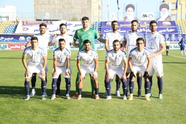  پاداش ویژه برای اعضای تیم پیکان بابت شکست گل‌گهر