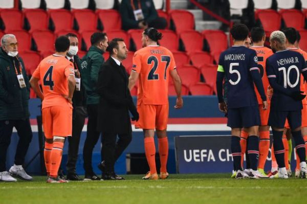  لغو بازی پاریسن ژرمن و باشاک شهیر به خاطر نژادپرستی داور چهارم