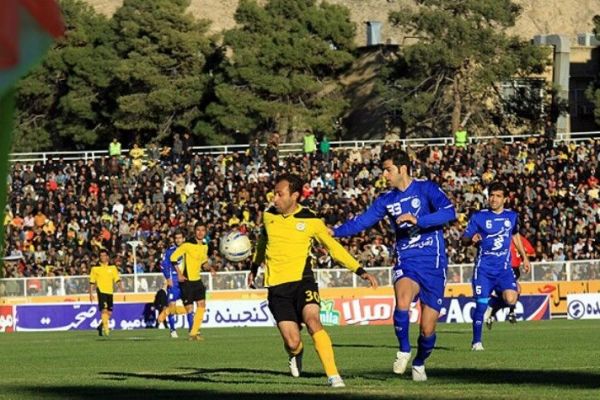 تکاپوی تیمهای قشقایی و فجر برای رسیدن به بالای جدول دسته یک فوتبال