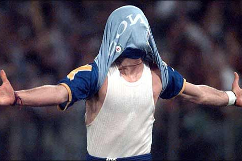 نوستالژی؛ تولد بازیکنی با شادی گل منحصر به فرد و موهایی سفید