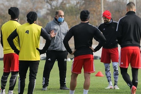  قرارداد مربی تراکتور امروز ثبت می‌شود  خانزاده دربی تبریز هم از دست داد