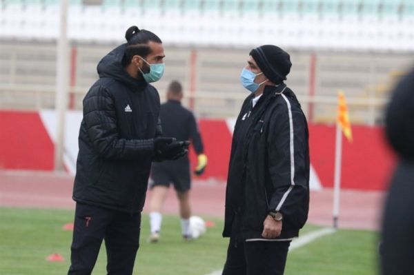 نیکبخت مزد زحماتمان را گرفتیم برای تغییر به زمان نیاز داریم