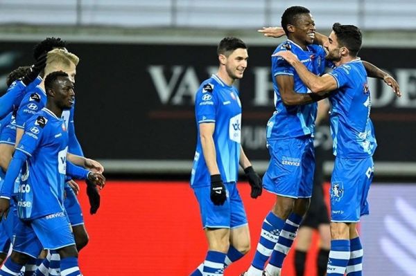 ژوپیلر لیگ بلژیک پیروزی خانگی خنت با صعود یک پلهای