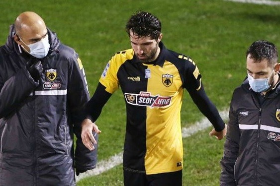 مصدومیت جزئی انصاری فرد بازیکن ایرانی به دربی میرسد