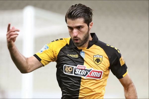 سوپرلیگ یونان انصاریفرد در ترکیب اصلی آ ا ک مقابل المپیاکوس