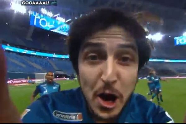 عکس؛ خوشحالی سردار آزمون به سبک استیون جرارد