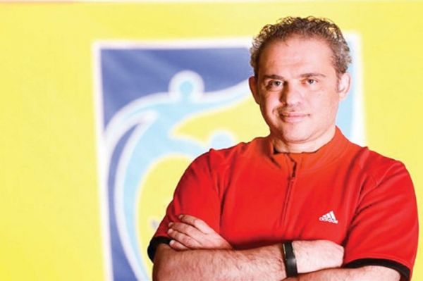  آیا بازیکن ذوب‌آهن باید اخراج می‌شد