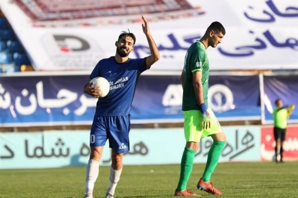 رنجبری صدرنشینی در این مقطع ارزش چندانی ندارد از درخشش منشا خوشحال هستم