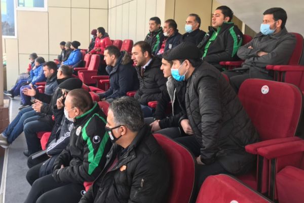 كادر فنى جوانان تماشاگر بازى نوجوانان مقابل تاجيكستان