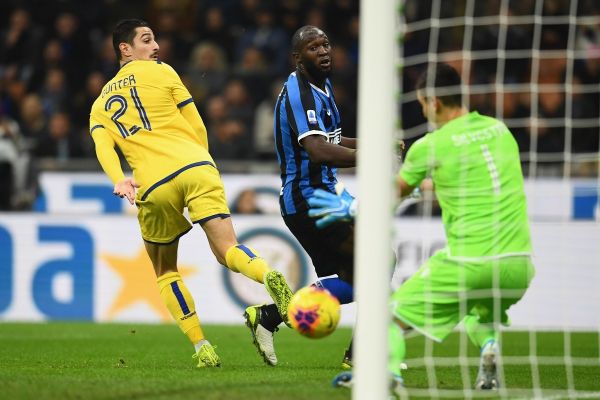 هلاس ورونا 1-2 اینتر؛ نراتزوریها جا نمیزنند