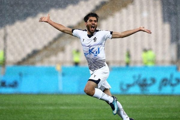 قاسمی نساجی لطمه لغو بازی با پرسپولیس را بد خورد