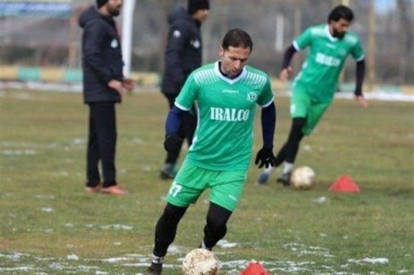 انصاری برخی اتفاقات چهره فوتبال ایران را خراب میکند برای دیدار مقابل استقلال انگیزه خاصی دارم