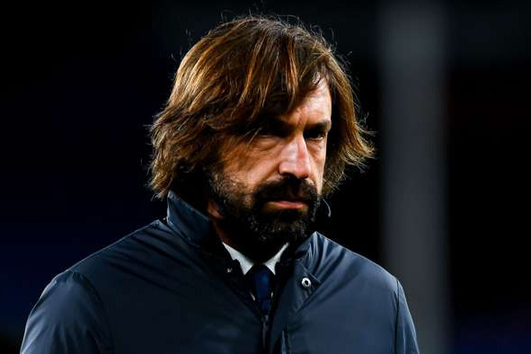  طعنه مدیر ناپولی به پیرلو  مربیگری‌اش را کند و به مسائل قانونی کاری نداشته باشد