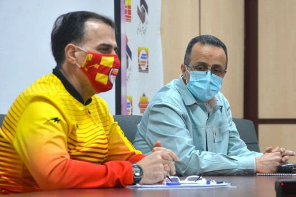  مدیرعامل شرکت فولاد  حامی باشگاه هستیم