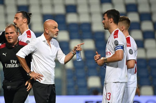  کایپتان میلان  رختکن چند تکه شده بود، پیولی ما را متحد کرد