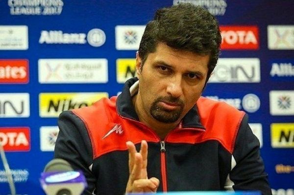  حسینی  پوستمان کلفت شده، 3 روز یک بار هم بازی می کنیم