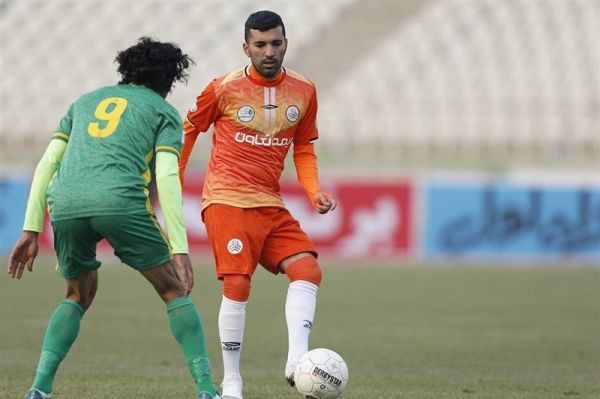 دوری ۶ تا ۸ هفتهای مسلمان از میادین فوتبال