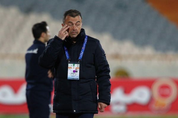 سرمربی سابق ذوب آهن روی نیمکت مونته نگرو