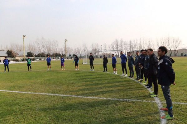 دانشیار همچنان در کادرفنی استقلال؛ تمرینات استراماچونی را از بر است