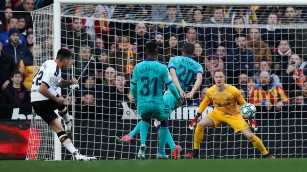 والنسیا 2 – بارسلونا صفر باخت پس از 13 سال