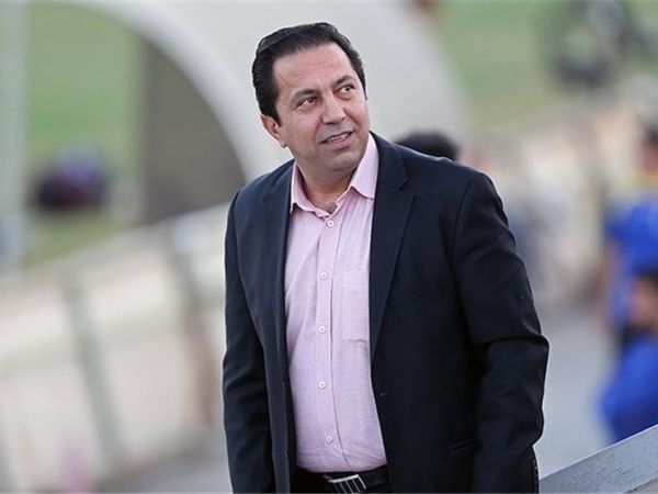 مدیرروستا برای مدیرعاملی و سرمربیگری پیکان برنامه دادم