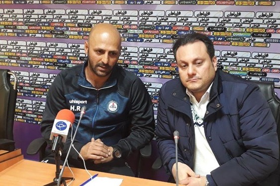 مربی پارس جنوبی پول ما به بوشهر آمده اما به باشگاه نرسیده است